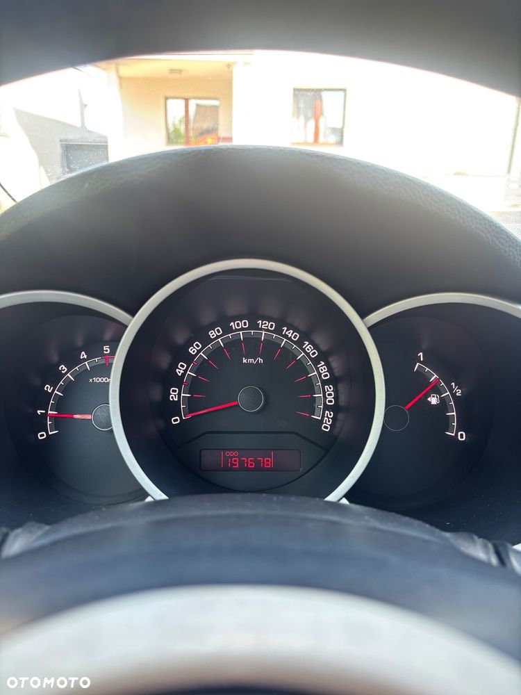 Kia Venga - 6