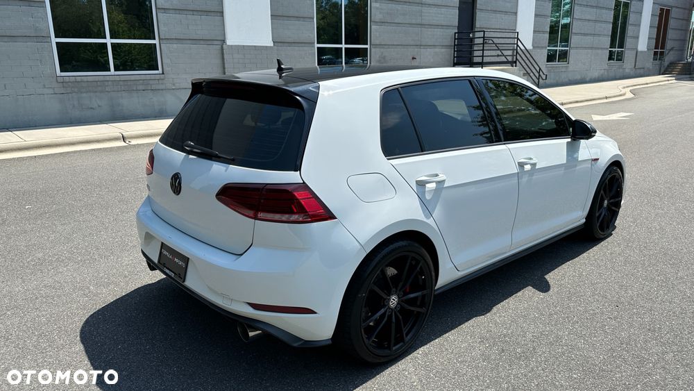 Volkswagen Golf - 7
