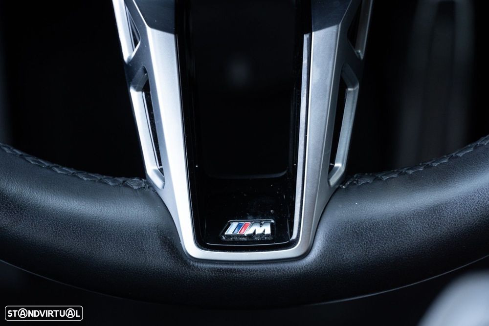 BMW iX1 xDrive30 Pack Desportivo M - 14