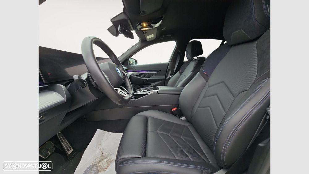 BMW i5 eDrive40 Pack Desportivo M - 10