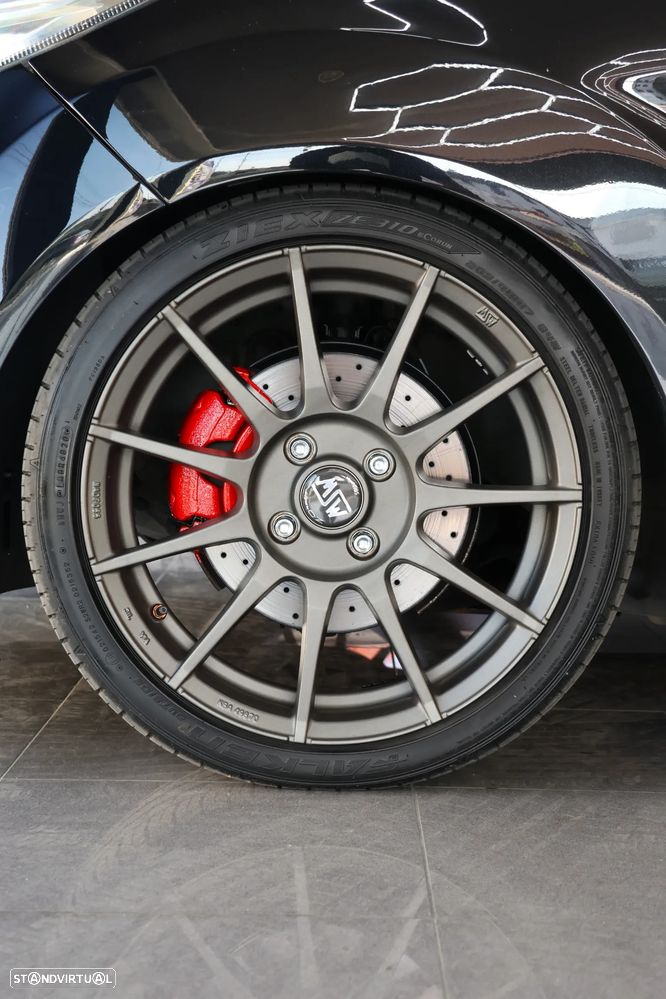 Ford Fiesta 1.6 T ST - 12