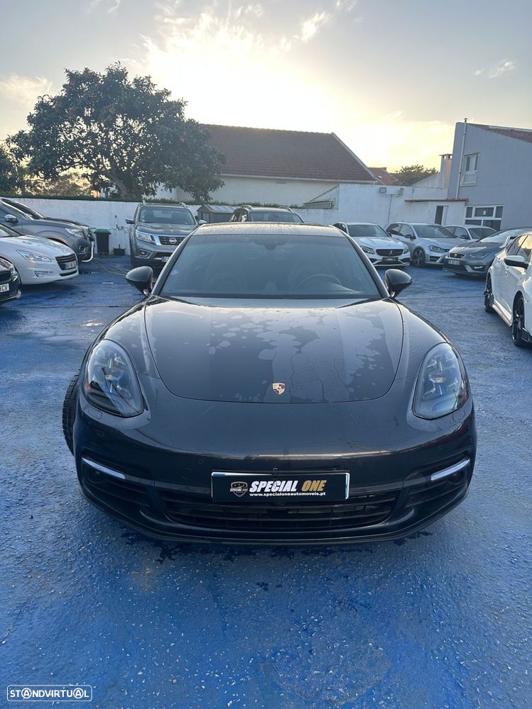 Porsche Panamera Sport Turismo - 2