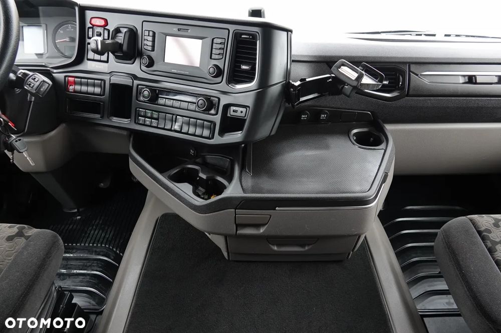 Scania R 450 /  RETARDER / PEŁNY ADR /  KLIMATYZACJA POSTOJOWA / ALUFELGI / 2021 ROK - 30
