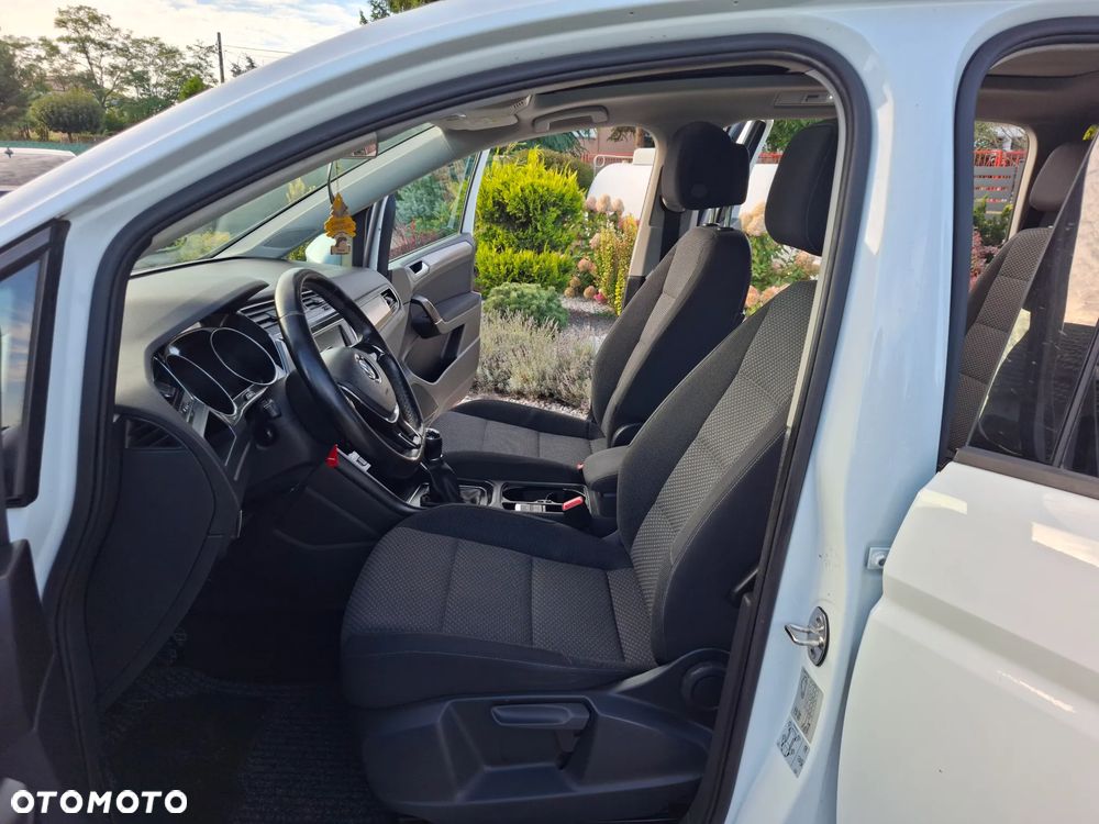 Volkswagen Touran 1.6 TDI SCR BlueMotion Technology Comfortline - 28