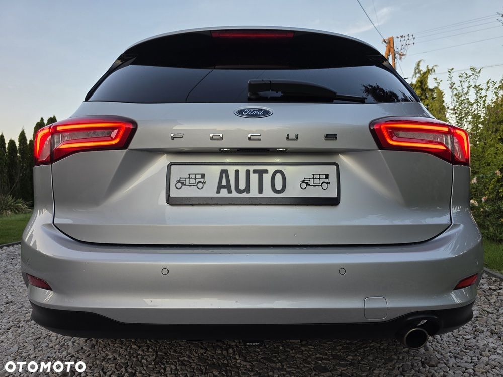 Ford Focus 1.5 EcoBlue Start-Stopp-System COOL&CONNECT DESIGN - 12