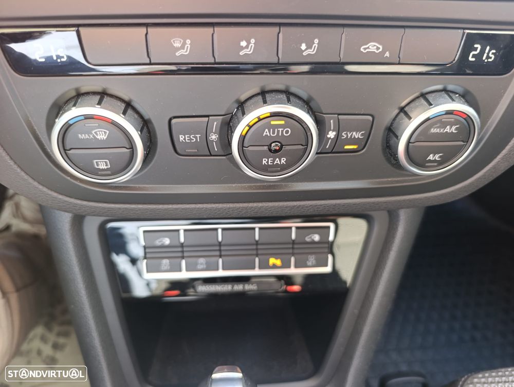 VW Sharan 2.0 TDI Confortline DSG - 14