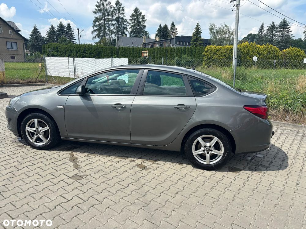 Opel Astra 1.4 T EU6 - 8
