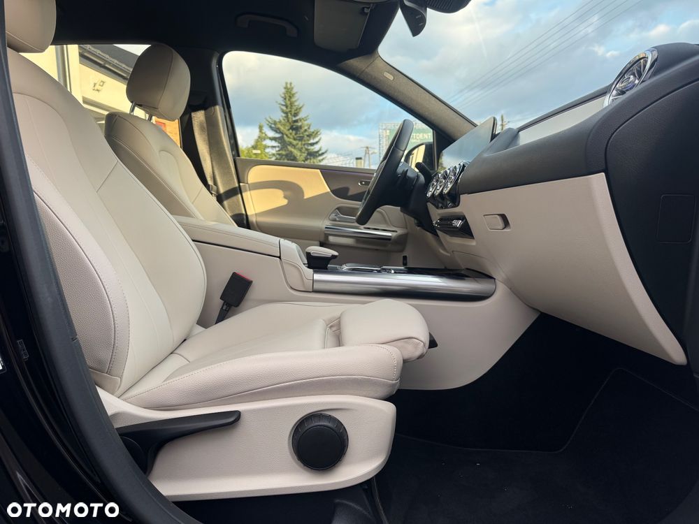 Mercedes-Benz Klasa B 180 Progressive 7G-DCT - 12