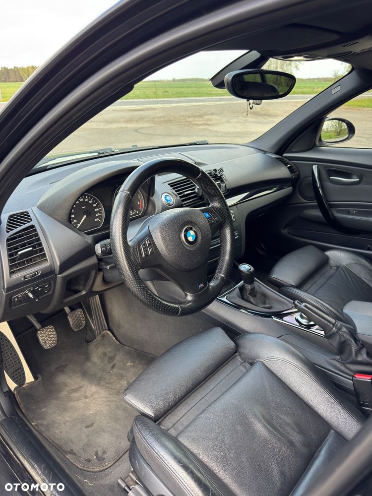 BMW Seria 1 118d DPF - 12
