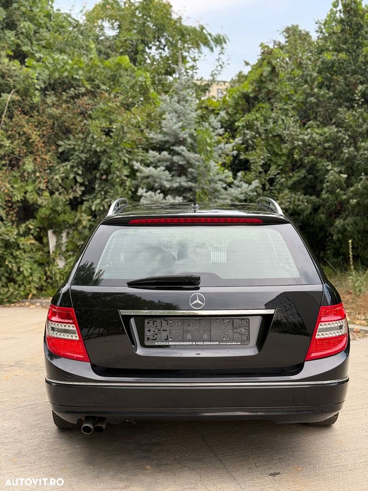Mercedes-Benz C 200 T CDI DPF BlueEFFICIENCY Elegance - 12