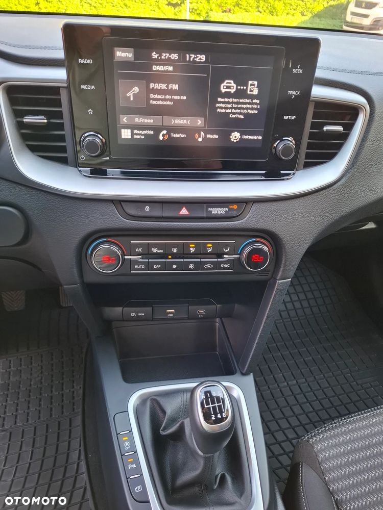 Kia Ceed 1.5 T-GDI M - 20