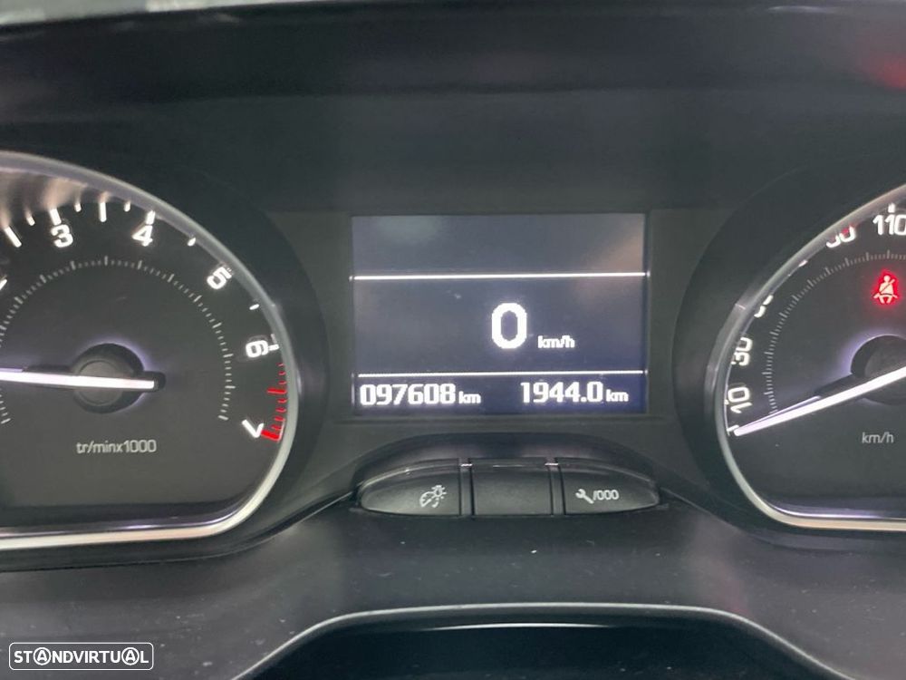 Peugeot 208 1.2 PureTech Active - 3