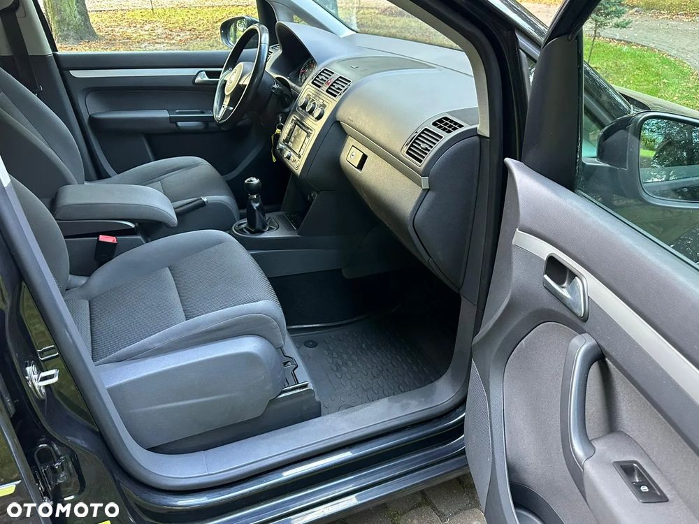 Volkswagen Touran 1.2 TSI STYLE - 15