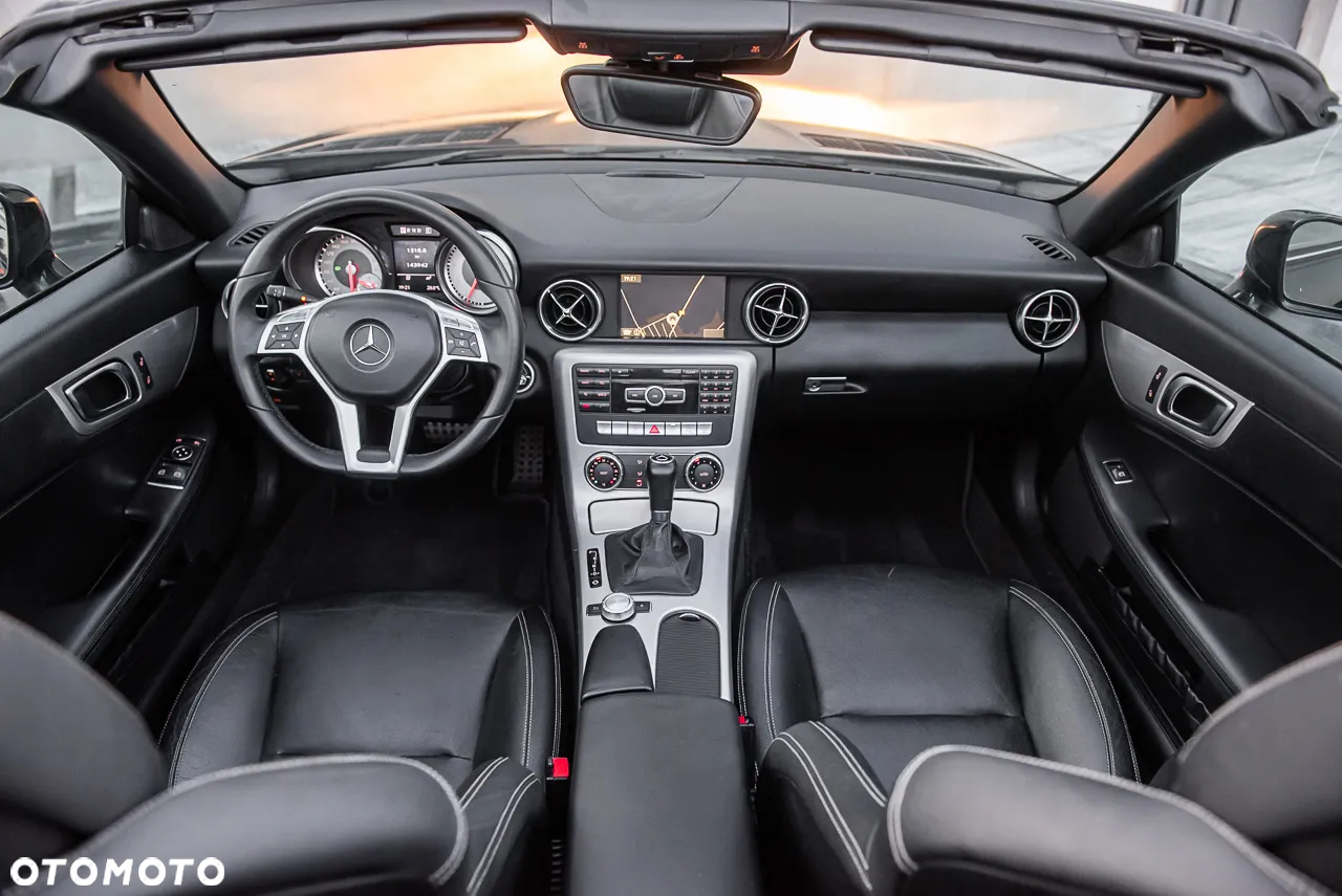 Mercedes-Benz SLK 200 (BlueEFFICIENCY) 7G-TRONIC CarbonLOOK Edition - 6