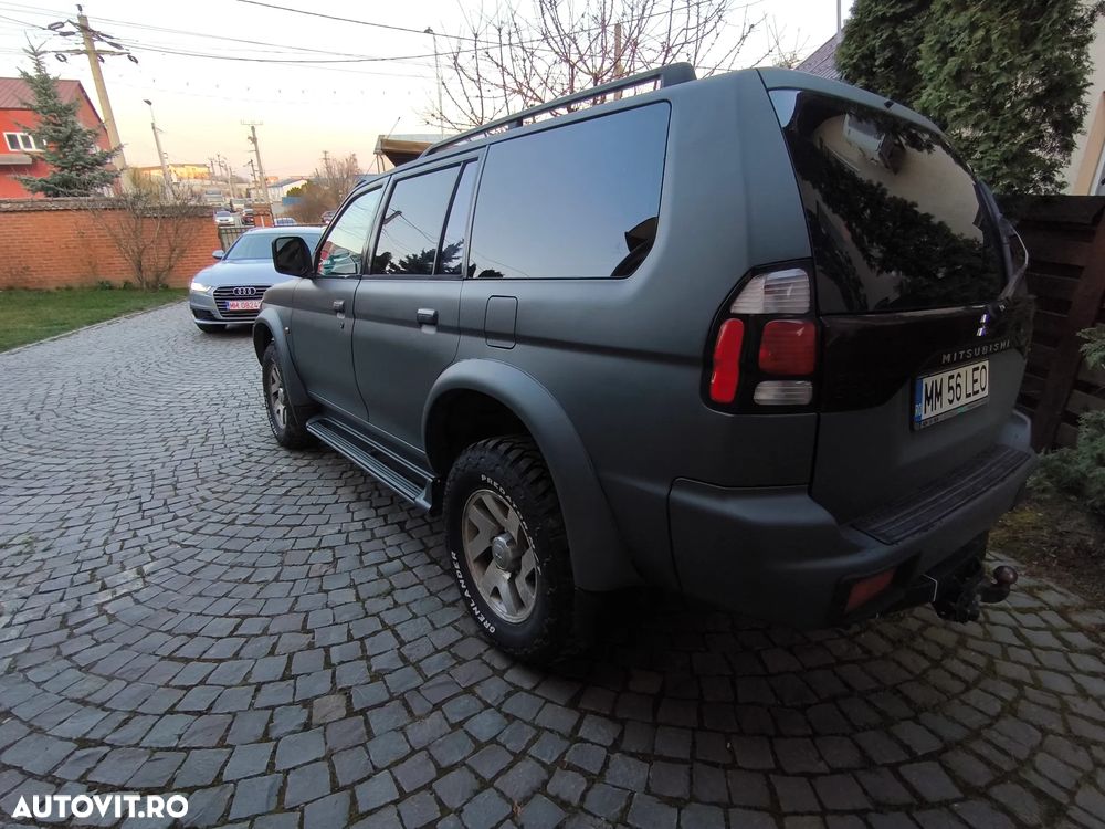 Mitsubishi Pajero Metal Top 2.5 TD GL - 7