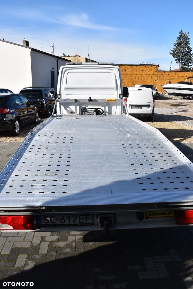 Mercedes-Benz Sprinter - 10