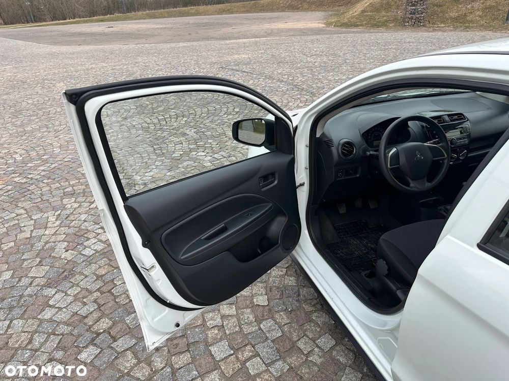 Mitsubishi Space Star - 16