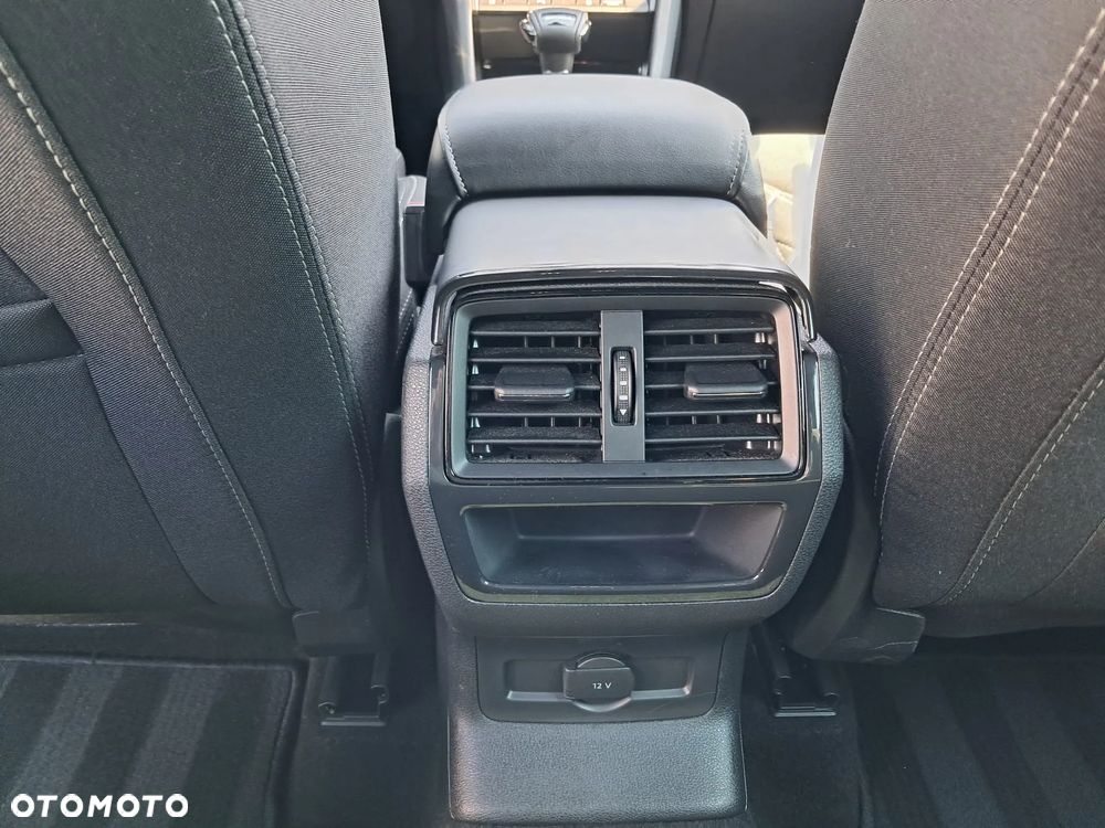 Skoda Karoq 1.5 TSI ACT Sportline DSG - 28