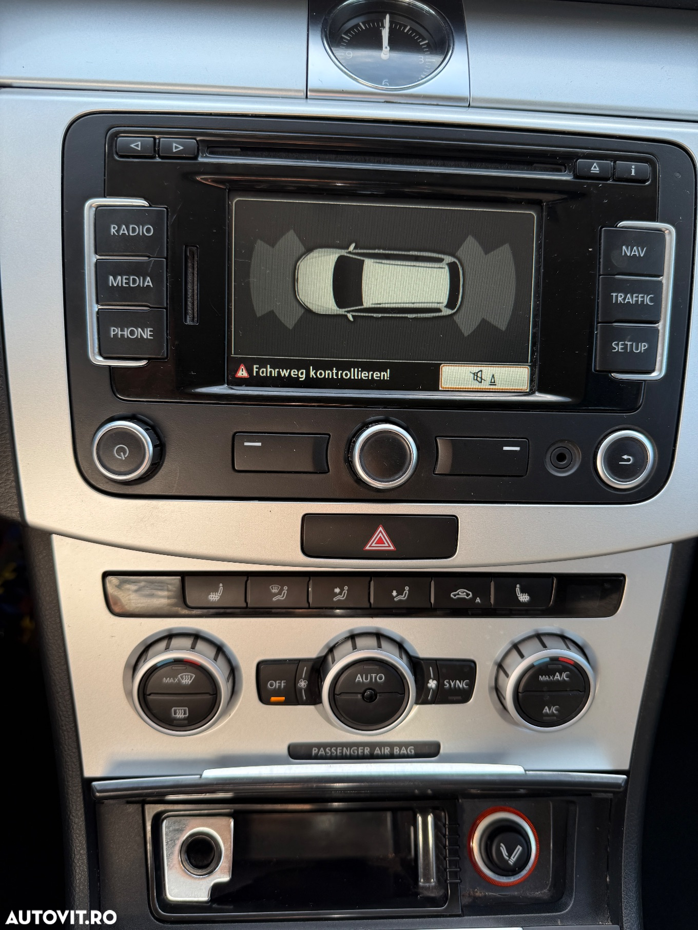 Volkswagen Passat Variant 2.0 TDI DSG BlueMotion Technology Trendline - 13