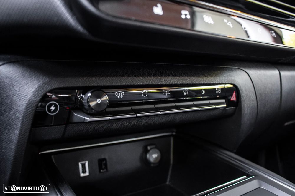 Citroën C5 Aircross 1.6 Hybrid Shine e-EAT8 — fotografia 18