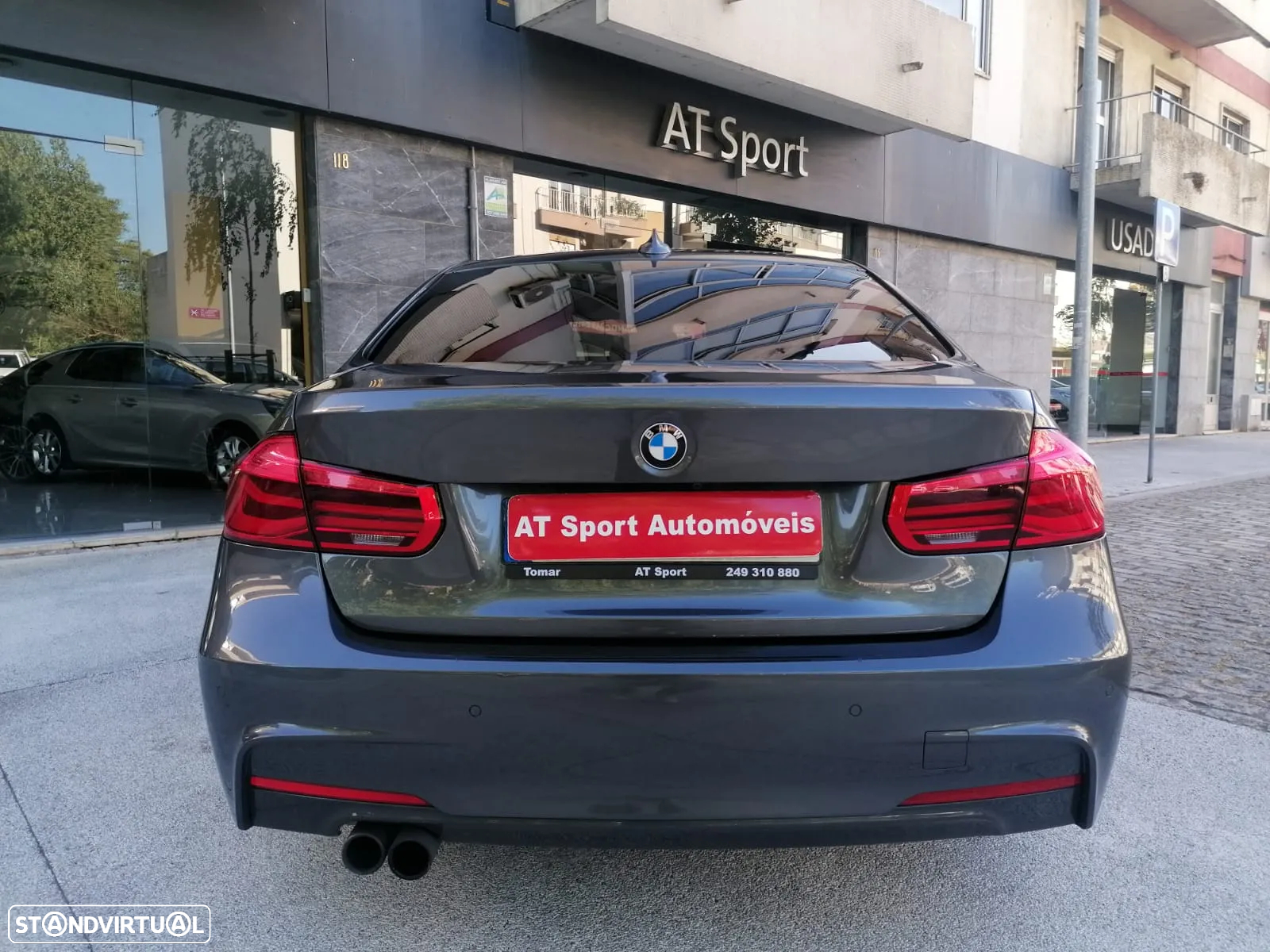 BMW 330 e iPerformance Pack M - 32