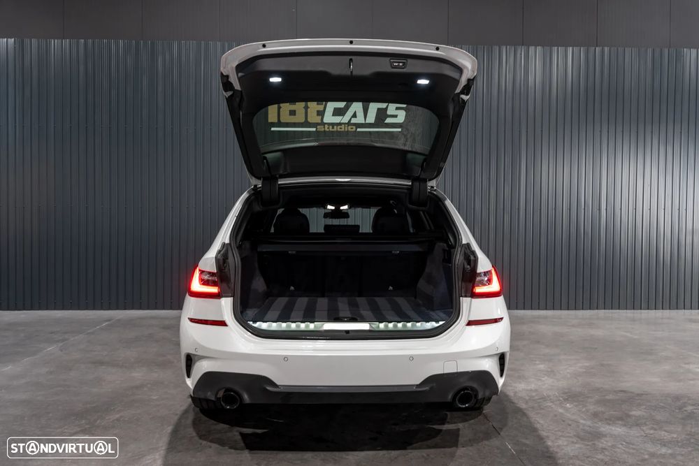 BMW 330 e Touring Pack M Auto - 57