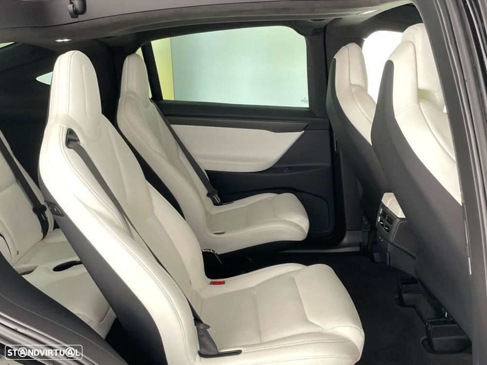 Tesla Model X P100D - 21