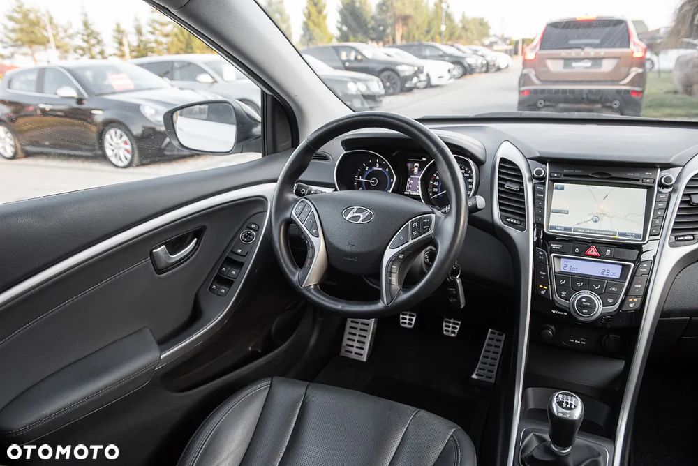 Hyundai i30 1.6 CRDi Automatik Trend - 16