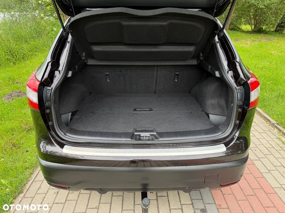 Nissan Qashqai 1.6 DCi TEKNA - 9