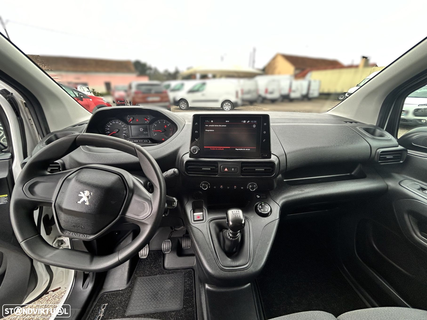 Peugeot Partner 1.5 BlueHDi Asphalt Longa - 17