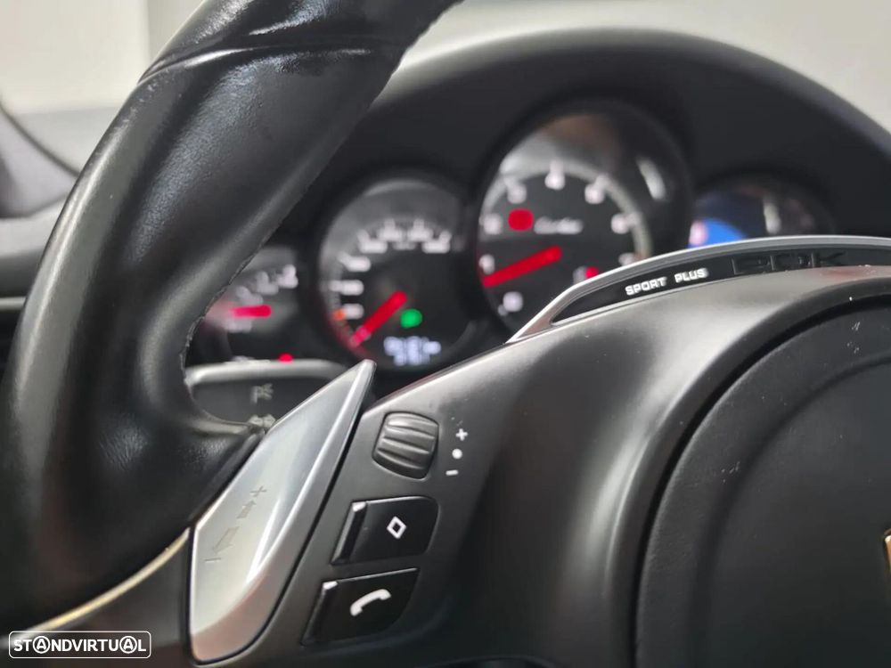 Porsche 911 (991) Turbo PDK - 5