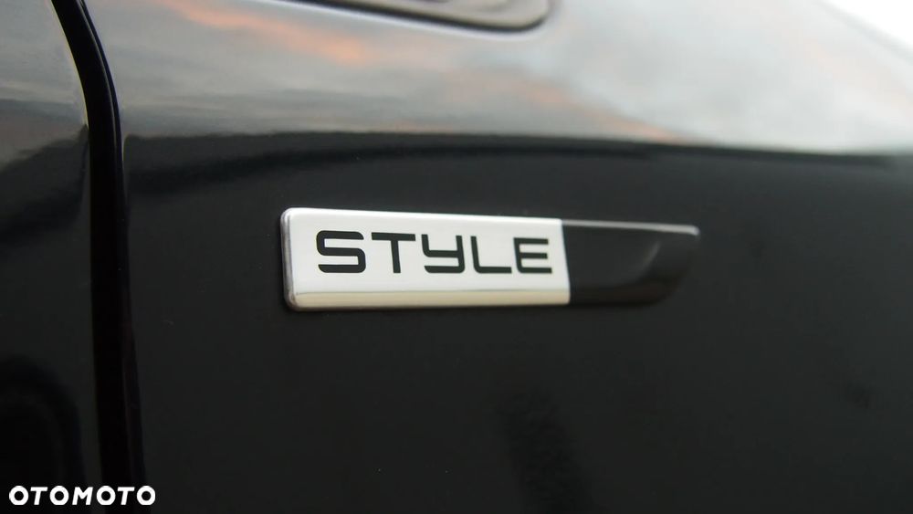 Peugeot 2008 1.2 Pure Tech Style S&S - 37