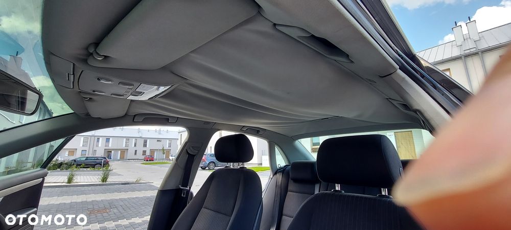 Audi A4 Limousine - 8