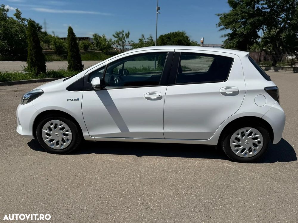 Toyota Yaris 1.5 VVT-i HSD Sol - 13