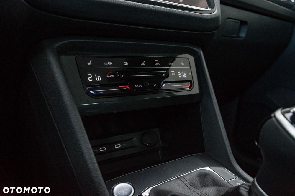 Volkswagen Tiguan 1.5 TSI EVO Elegance DSG - 18