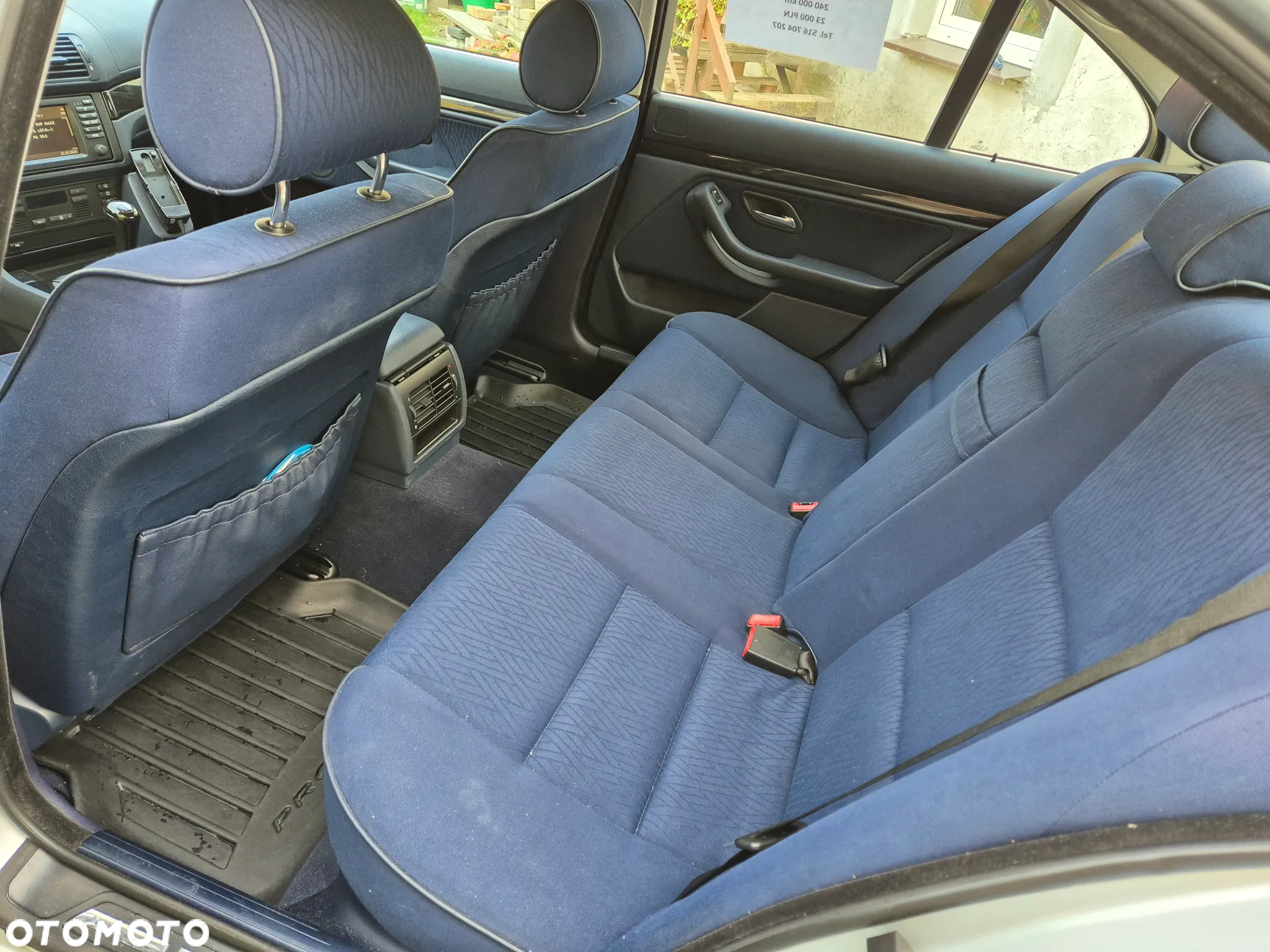 BMW Seria 5 520i - 14