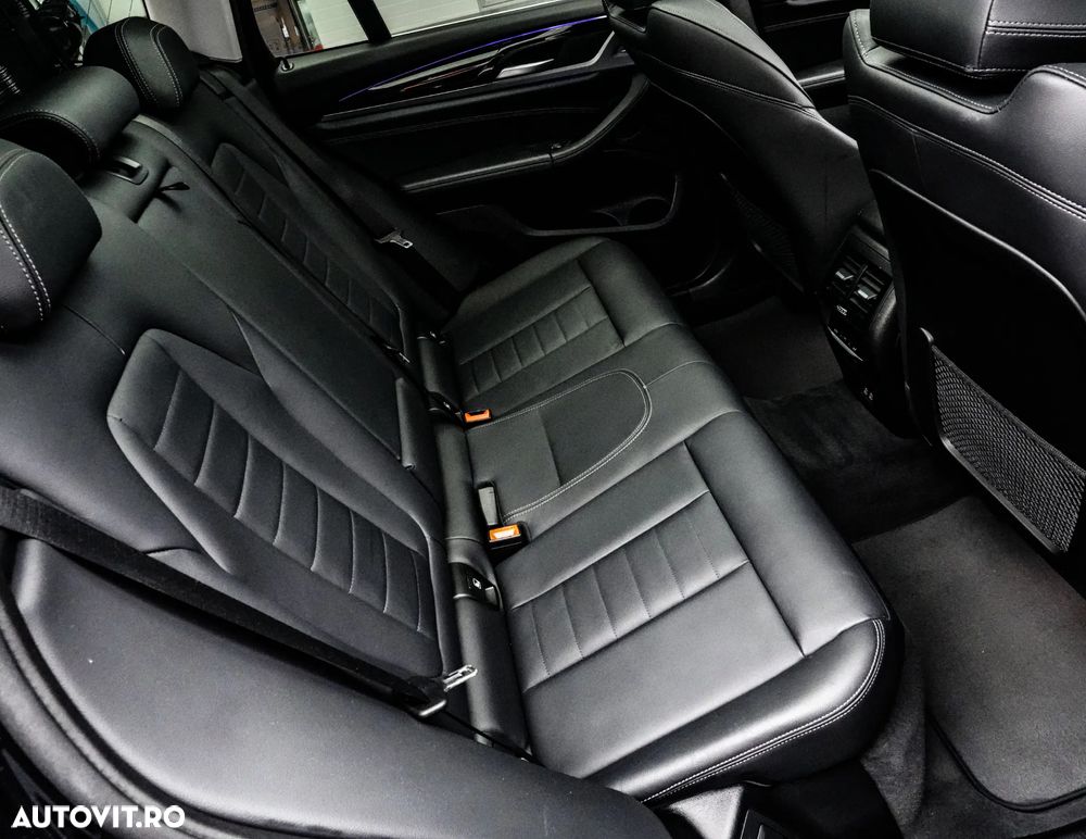 BMW X3 xDrive30e AT PHEV - 18