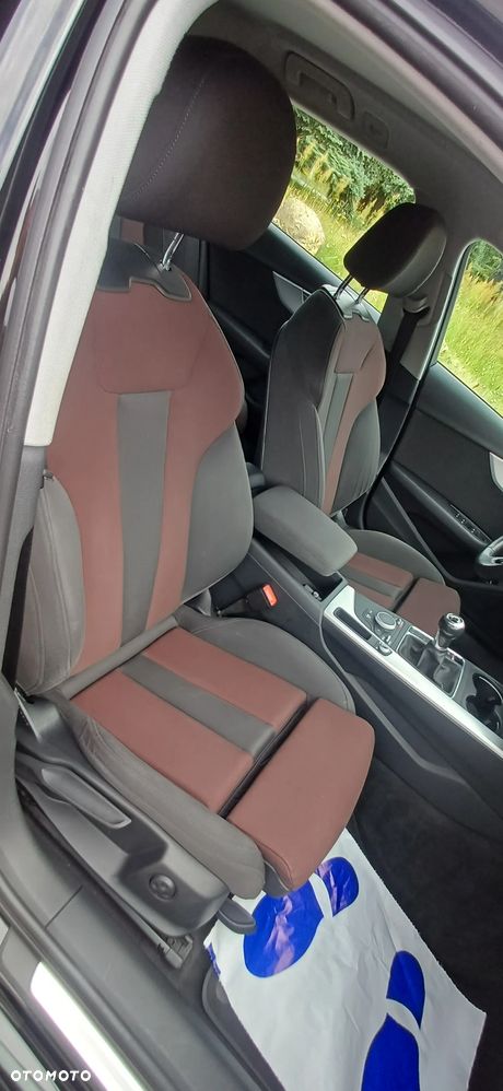 Audi A4 Avant 2.0 TDI Sport - 6