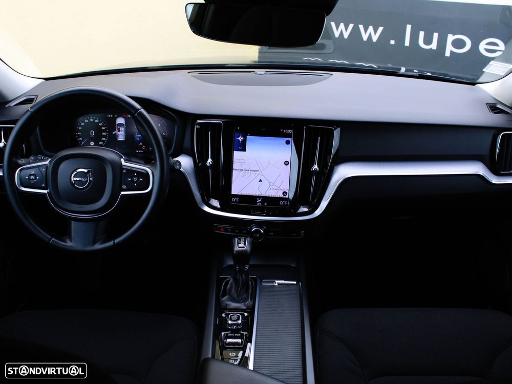 Volvo V60 2.0 D3 Momentum Plus Geartronic - 20