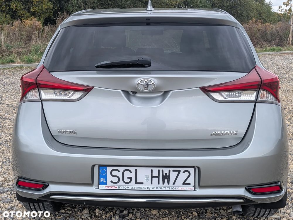 Toyota Auris 1.6 Prestige - 18