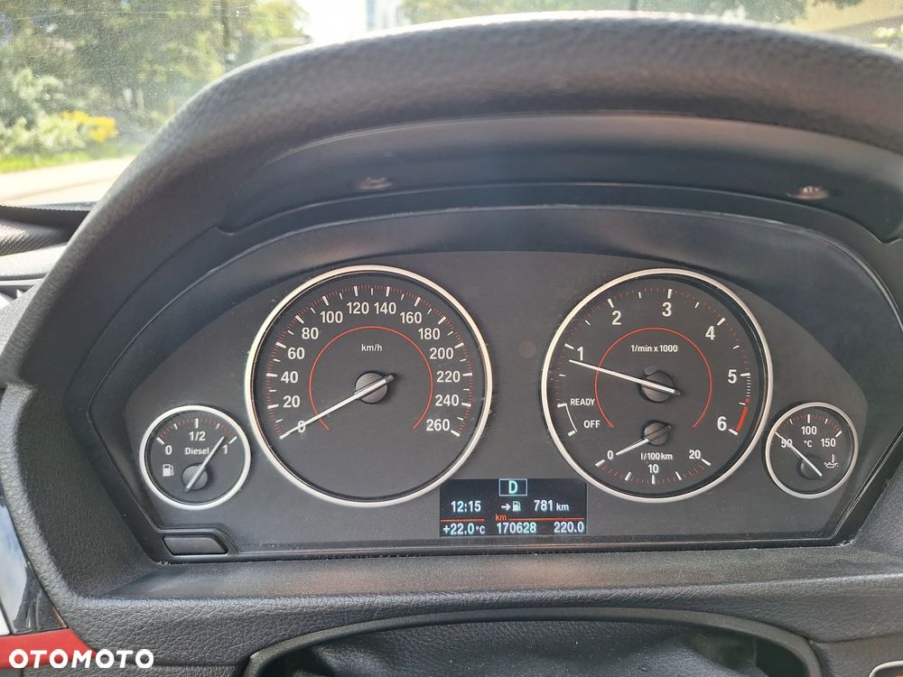 BMW Seria 3 320d Efficient Dynamics Sport Line shadow - 2
