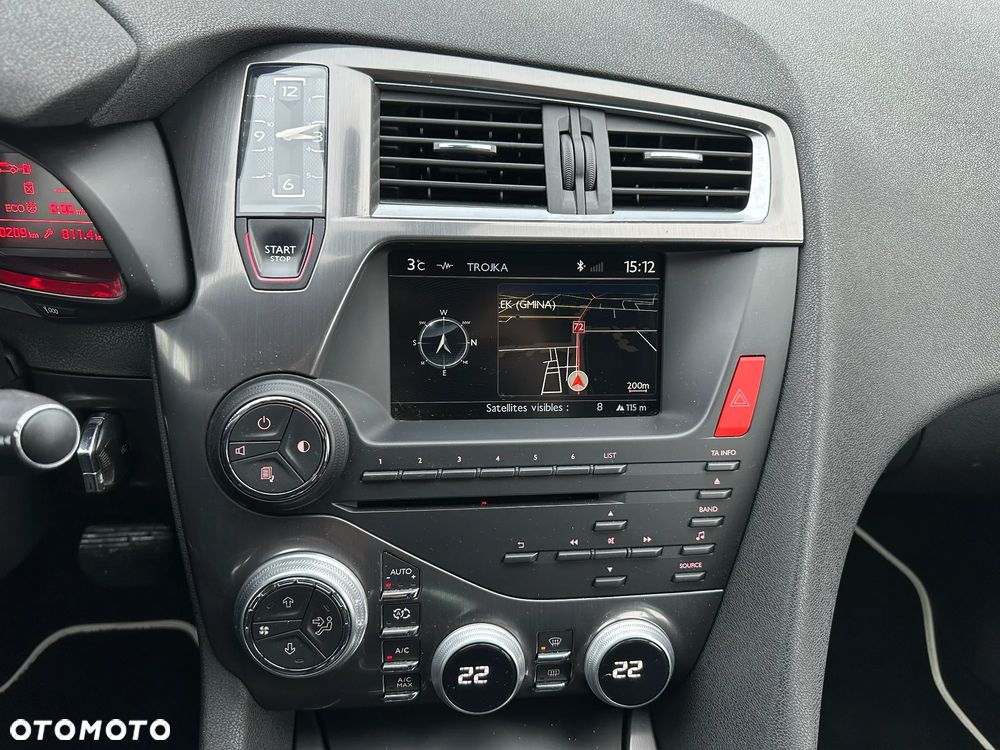 Citroën DS5 e-HDi 115 EGS6 SoChic - 30