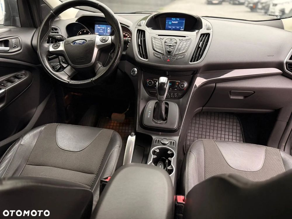 Ford Kuga 2.0 TDCi 4x4 Titanium - 14