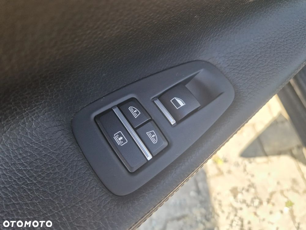 BMW Seria 5 - 29