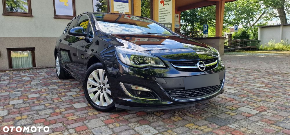 Opel Astra 1.4 Turbo Cosmo - 15