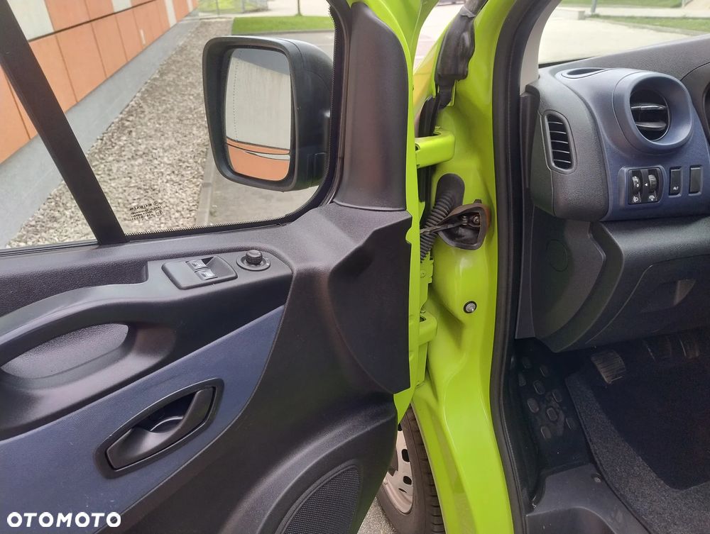 Opel VIVARO 1.6 CDTI (110KM) 6-BIEGÓW (L1H1) STAN SUPER IDEALNY 100% BEZWYPADKOWY LAKIER ORYGINALNY NIE MA RDZY SERWIS KM DO KOŃCA ! ! ! - 15