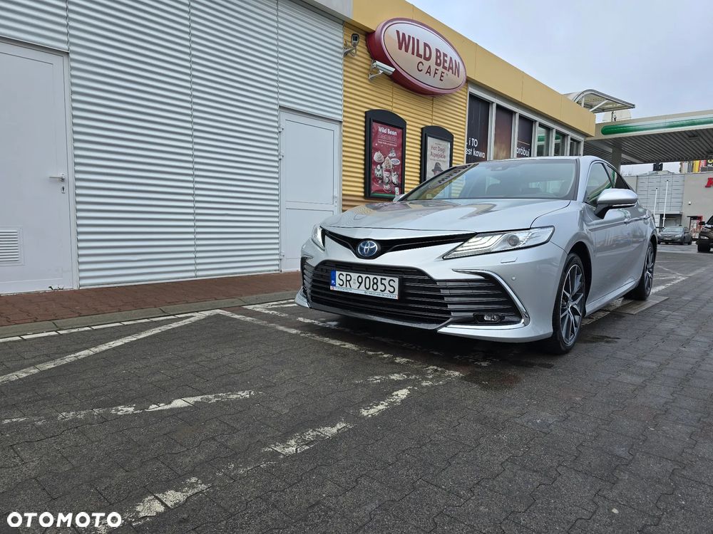 Toyota Camry 2.5 Hybrid Executive CVT - 2