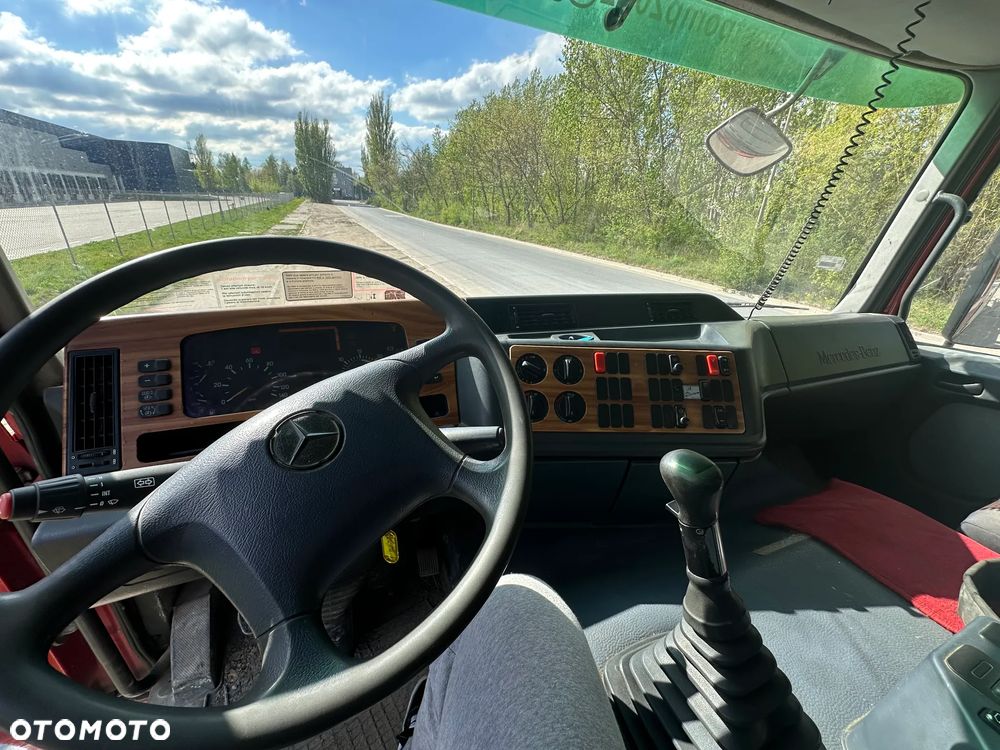 Mercedes-Benz Actros - 7