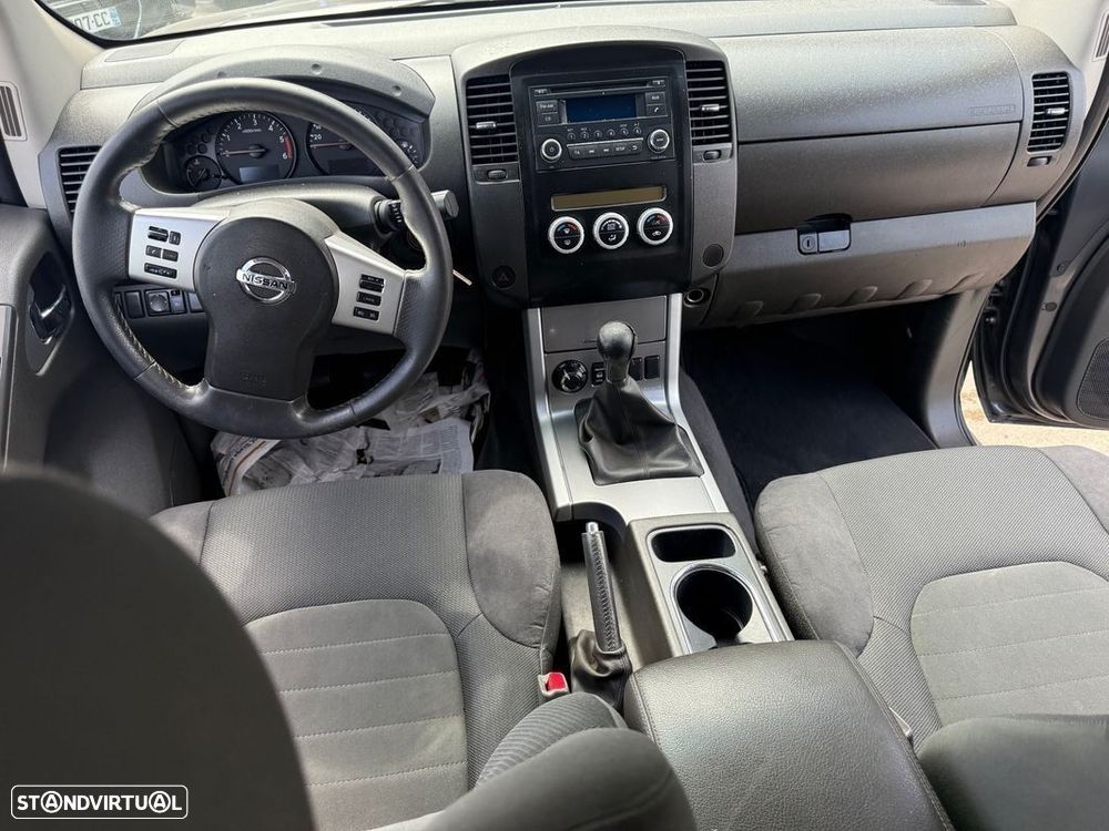 Nissan Navara 2.5 dCi KC SE 4WD - 25