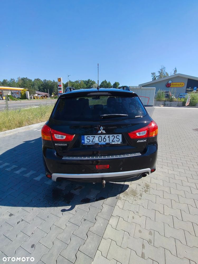 Mitsubishi ASX - 4